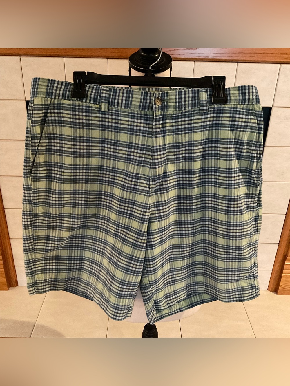 Lyle & Scott Men’s Plaid Flat Front Shorts, Green Blue White Preppy, Sz 36W